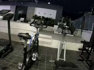 voyeurcam casa salsa gym bike